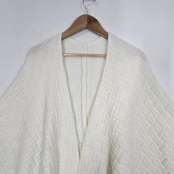 Chico's Basketweave Cardigan Wrap Cape One Size Ivory Acrylic Knit Open Front - Picture 2 of 10
